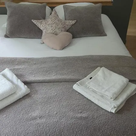 Studio Piscine Apartment